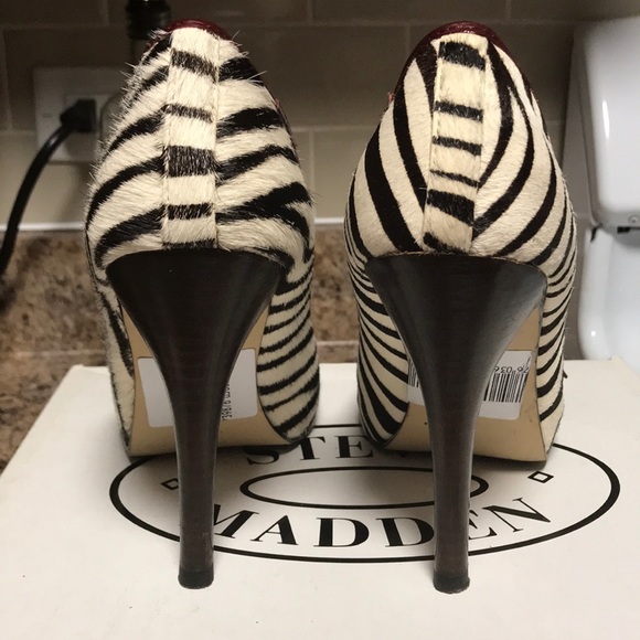 Woman’s heels - Picture 4 of 6